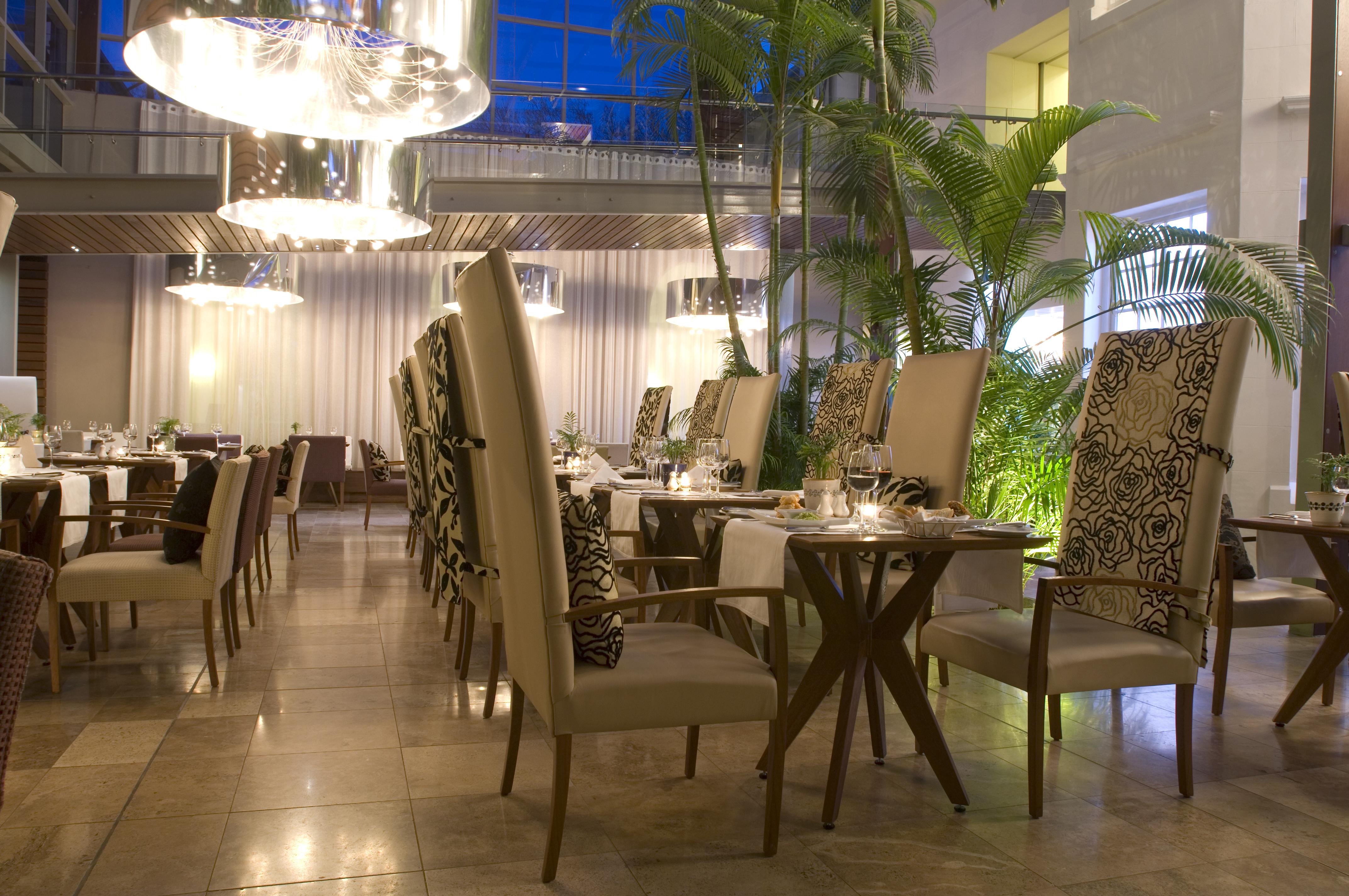Vineyard Hotel Кейптаун Екстериор снимка
