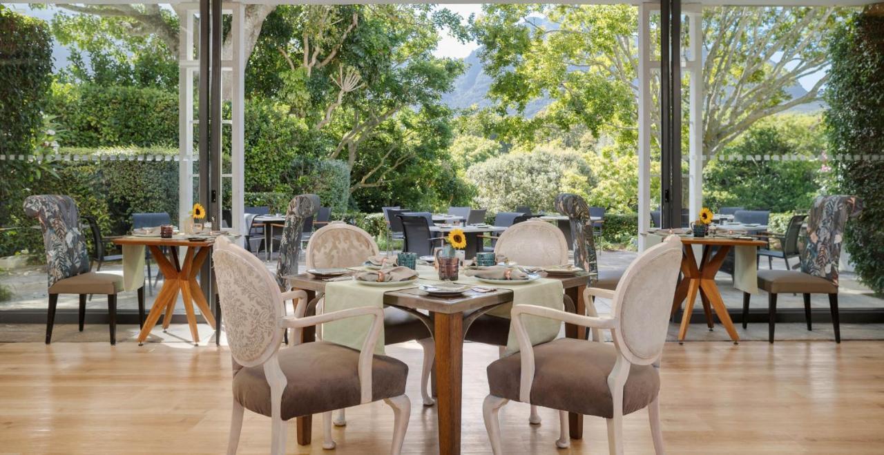Vineyard Hotel Кейптаун Екстериор снимка