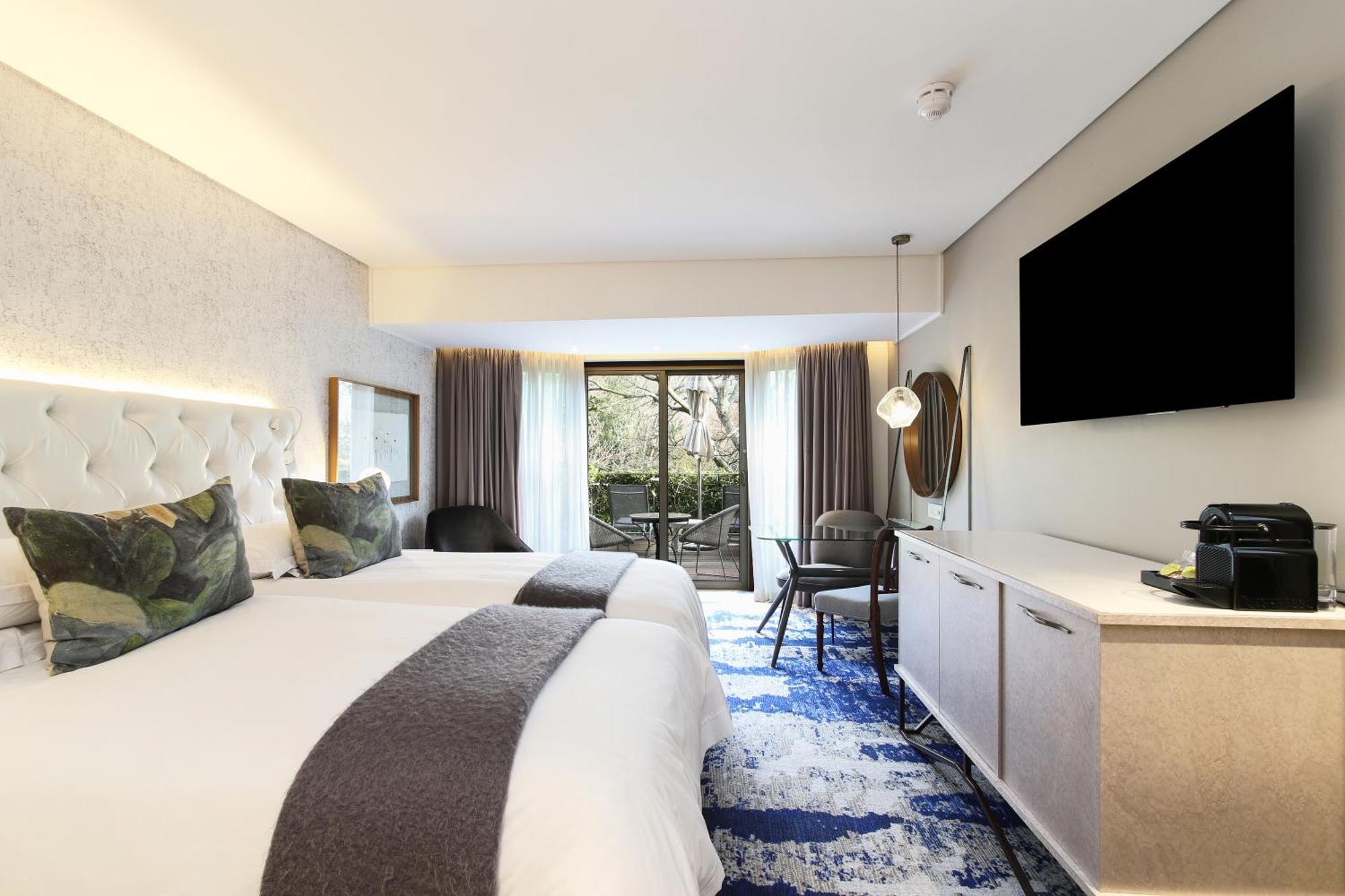 Vineyard Hotel Кейптаун Екстериор снимка