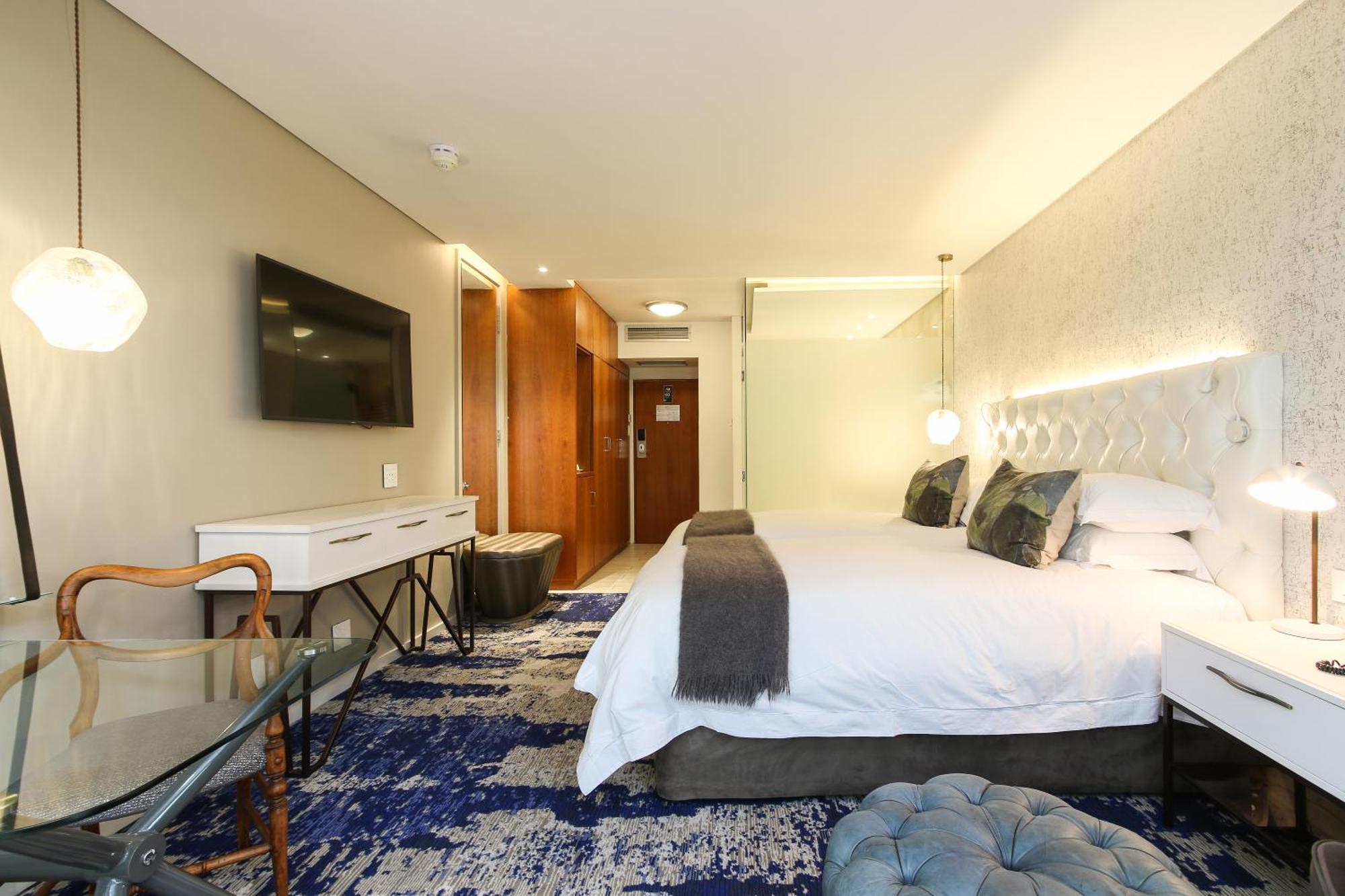 Vineyard Hotel Кейптаун Екстериор снимка
