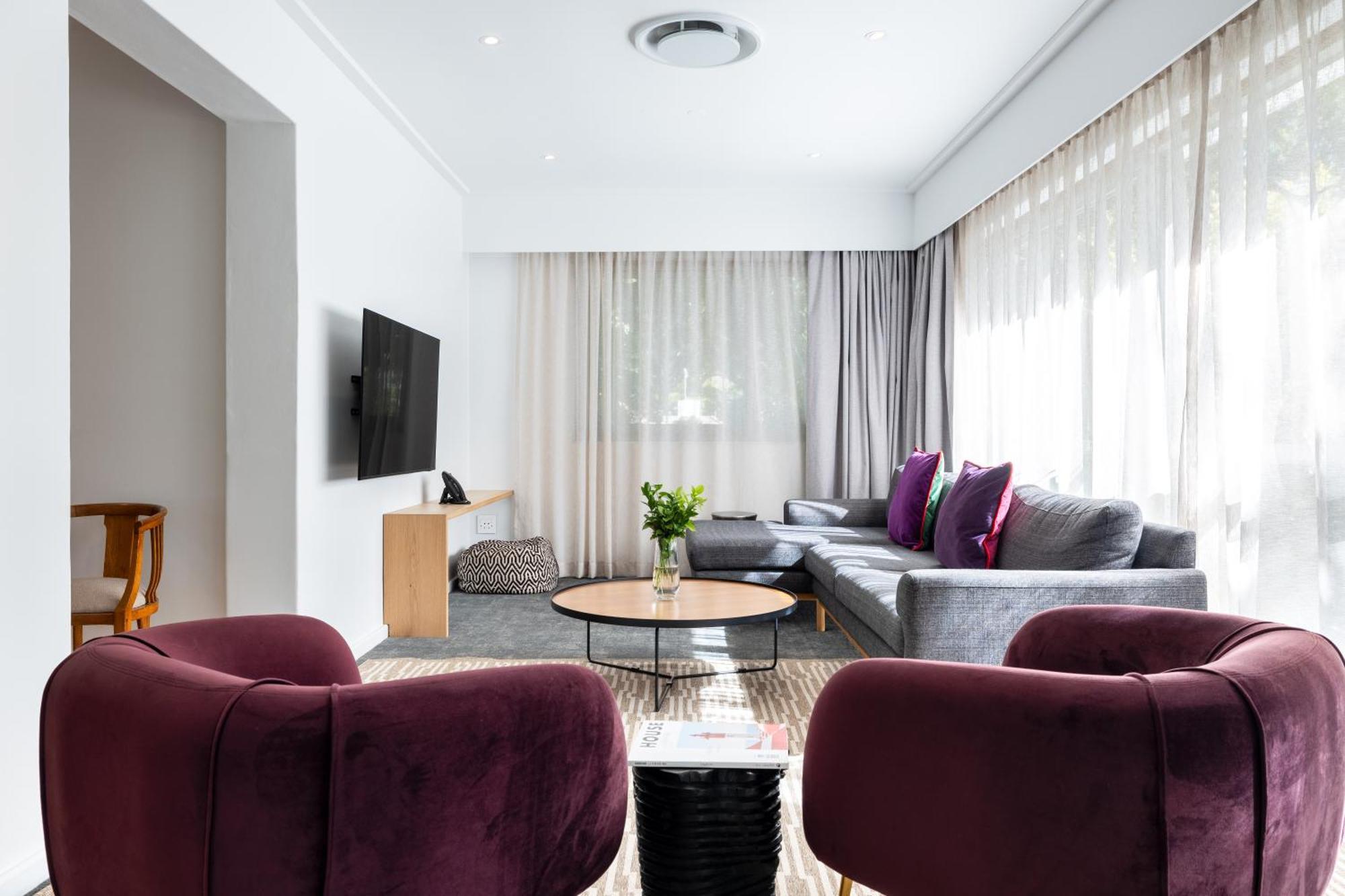 Vineyard Hotel Кейптаун Екстериор снимка